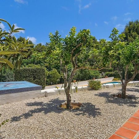 Villa Margarita - A Tranquil Oasis With Large Private Pool Хавеа Экстерьер фото